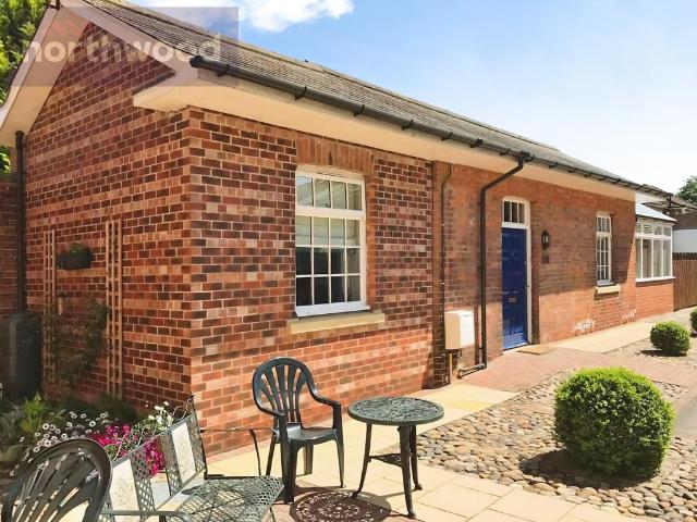 Bungalow for rent in Escrick, North Yorkshire