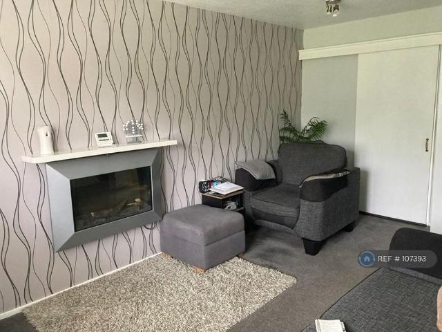 House for rent in Bradley, West Yorkshire