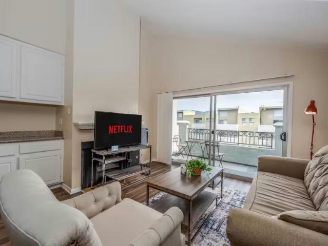 Room for rent in Burbank, California