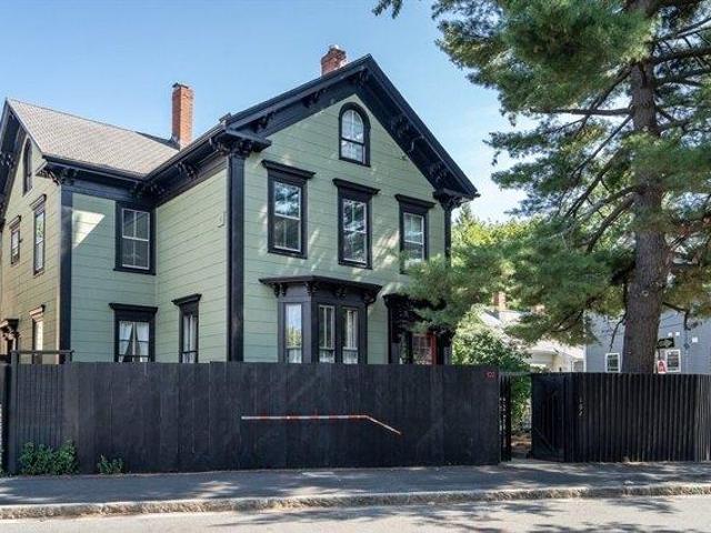 Condo for sale in Cambridge, Massachusetts