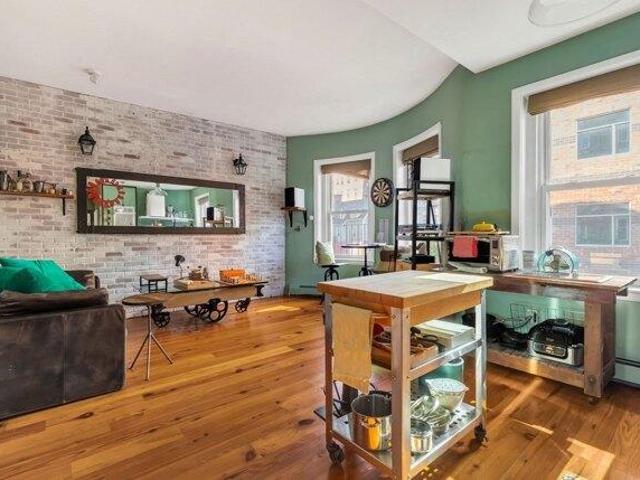 Condo for sale in Riverside, Cambridge