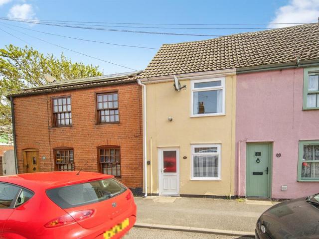 House for sale in Bedingfield, Suffolk