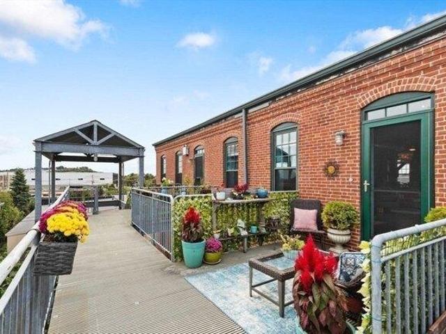 Condo for sale in Chelsea, Massachusetts