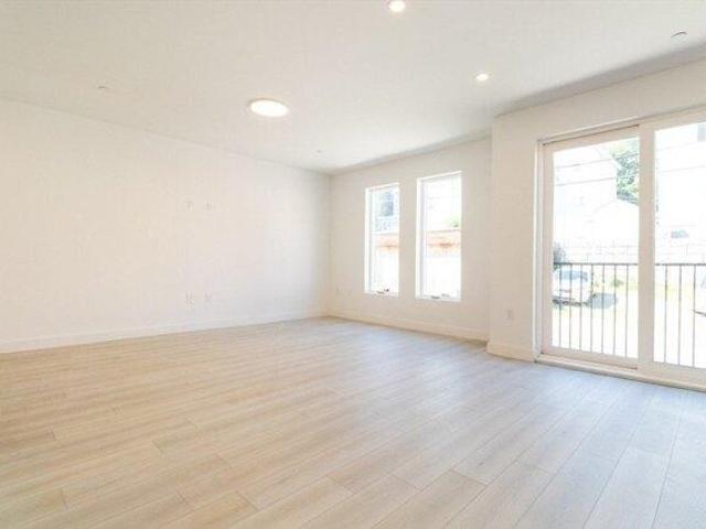 Condo for sale in Chelsea, Massachusetts