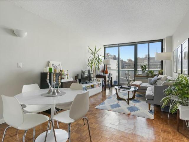 Apartment for sale in Chelsea