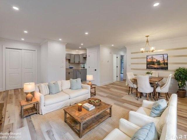 Condo for sale in Cheshire, Connecticut