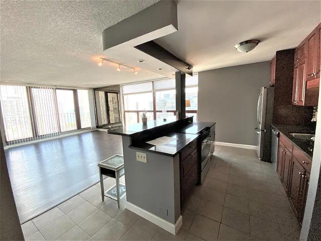 Condo for rent in Chicago Park, Illinois