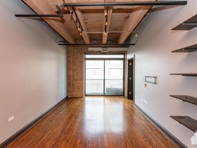 Condo for rent in Chicago Park, Illinois