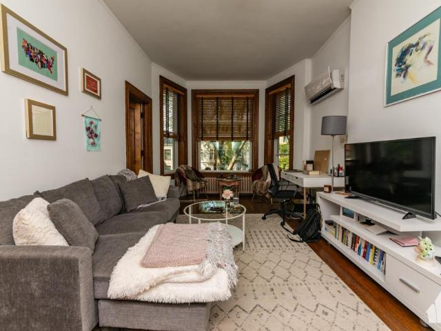 Apartment for rent in Chicago Park, Illinois