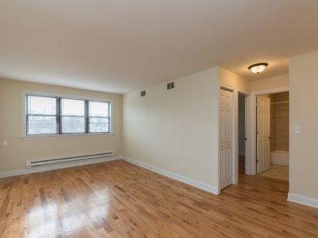Apartment for rent in Chicago Park, Illinois