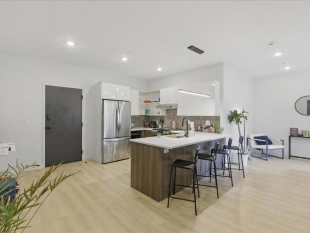 Condo for rent in Chicago Park, Illinois