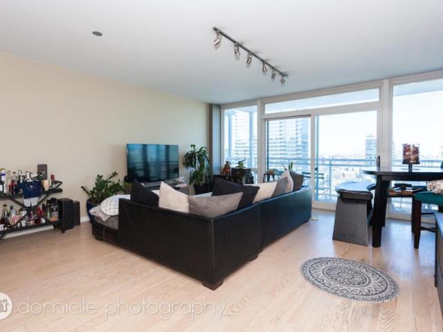 Condo for rent in Chicago Park, Illinois