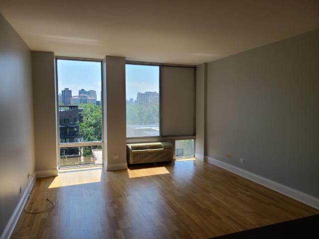 Condo for rent in Chicago Park, Illinois