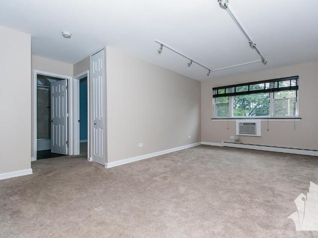 Condo for rent in Chicago Park, Illinois