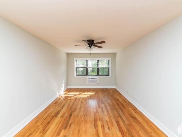 Apartment for rent in Chicago Park, Illinois