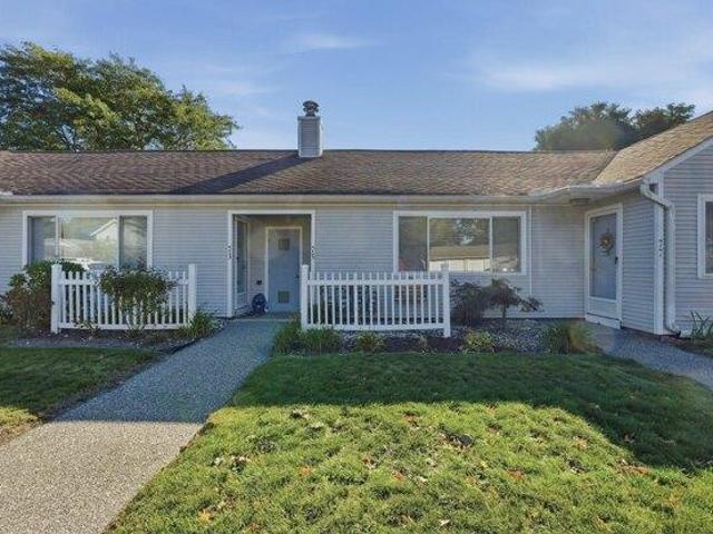 Condo for sale in Chicopee, Hampden County
