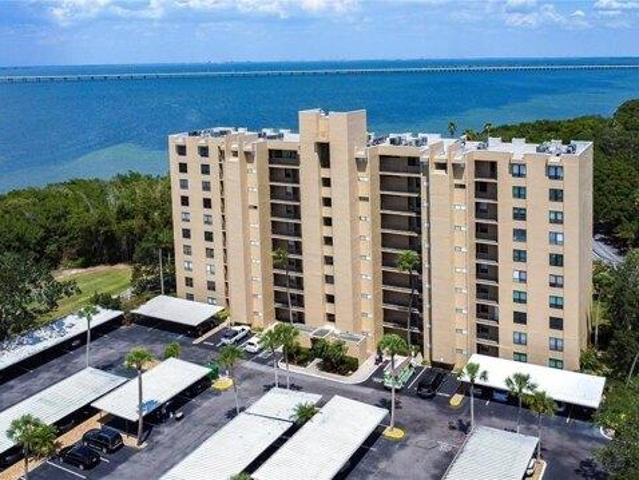 Condo for sale in Largo, Florida