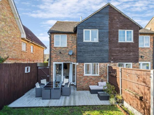 House for sale in Iver