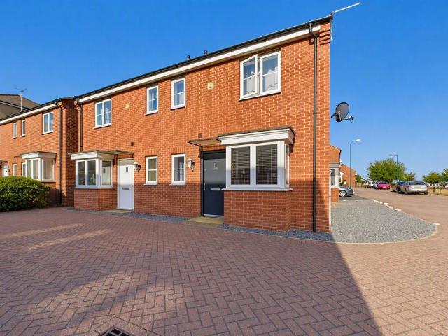 House for sale in Cardea, Peterborough