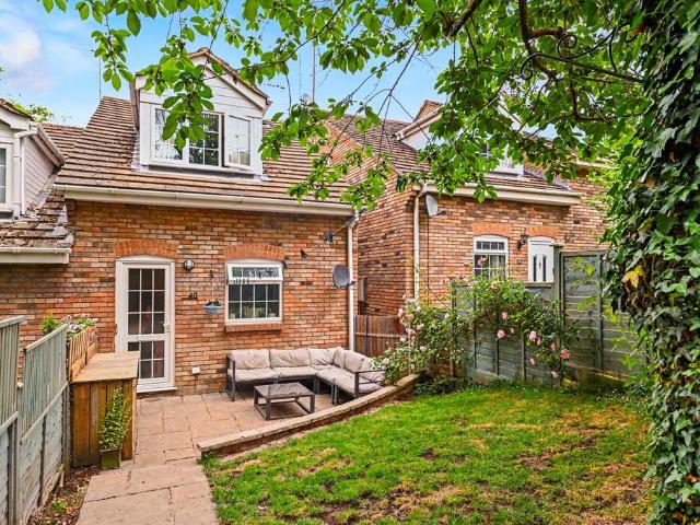 House for sale in New Mill, Pouchen End