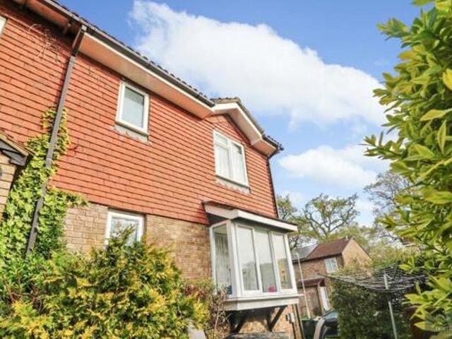 House for sale in Godinton Park, Bridgefield
