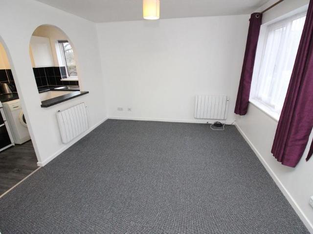House for rent in Worcester Park, Greater London