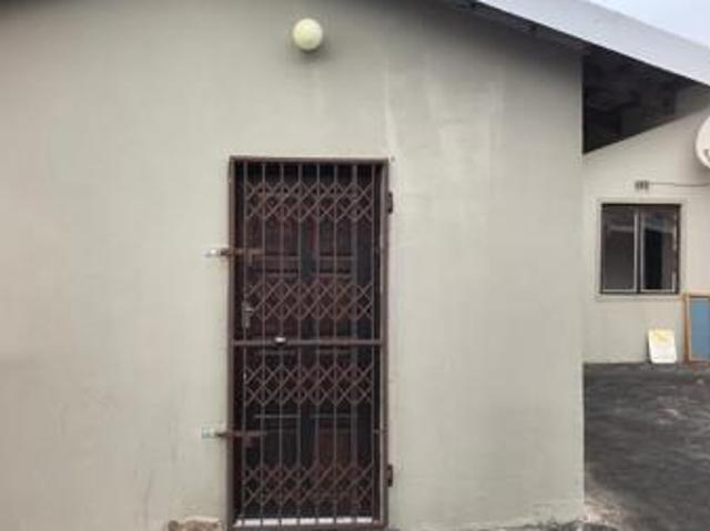 House for rent in Chatsworth, Kwazulu-natal