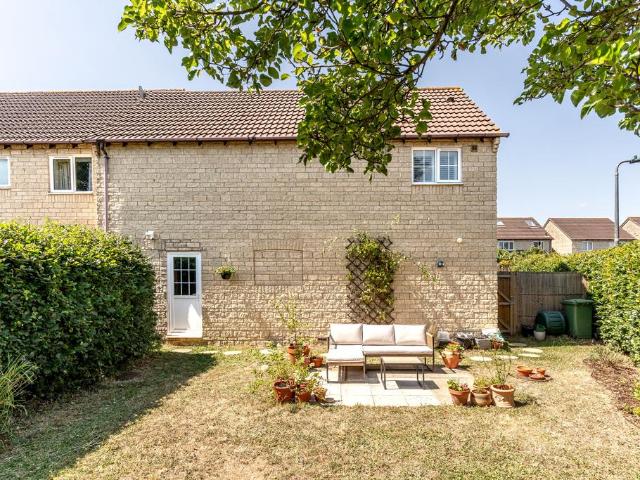 Flat for sale in Bradley Stoke
