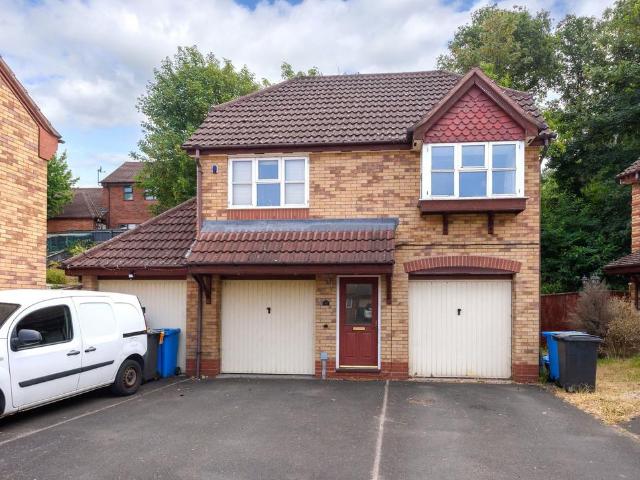 Flat for sale in Great Chatwell, Staffordshire