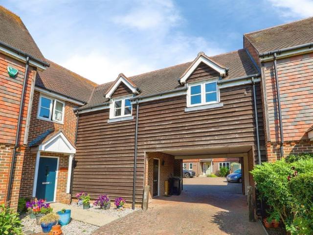 Flat for sale in Snodland, Bourne Vale