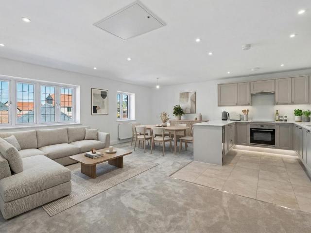 Flat for sale in Bolton Low Houses, Hampshire