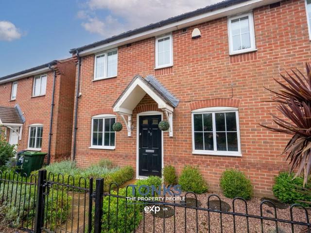 Flat for sale in Rowley Village, West Midlands