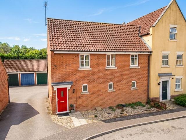 Flat for sale in Diss, Burgh St Peter