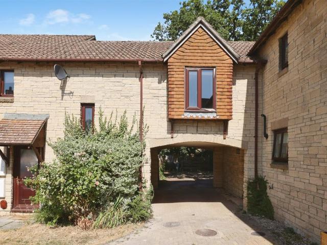 Flat for sale in Calne