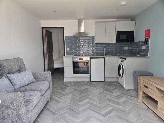 Flat for rent in Stirchley, West Midlands