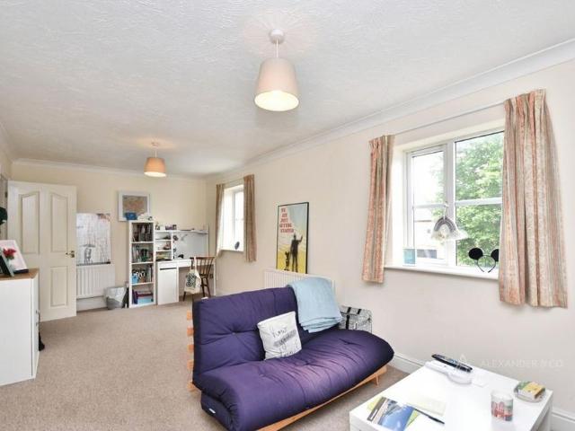 House for rent in Coldharbour, Buckinghamshire