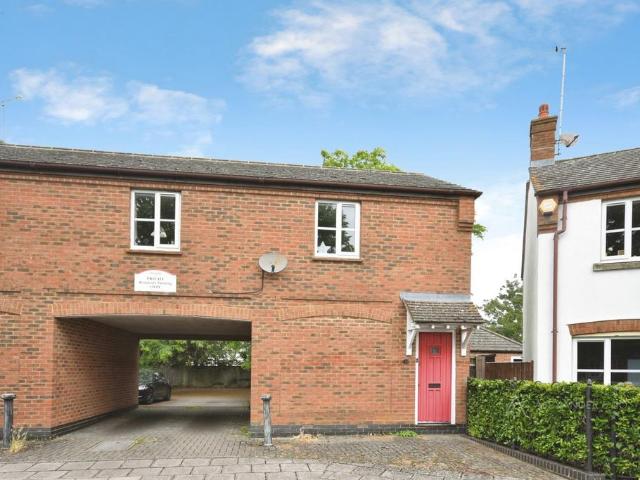 Flat for rent in Coldharbour, Buckinghamshire
