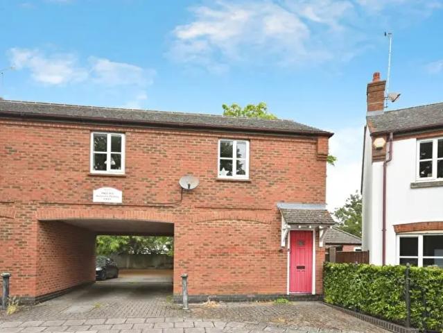 Apartment for rent in Coldharbour, Buckinghamshire