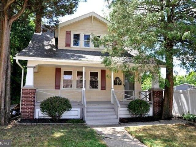House for sale in Collingswood