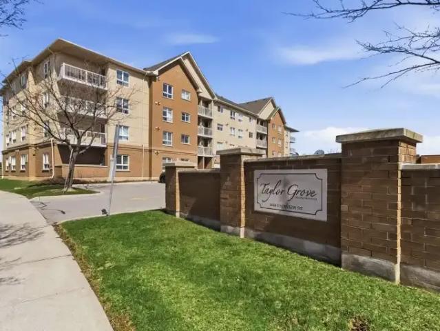 Condo for rent in Burlington, Ontario
