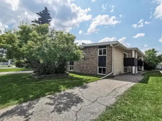 Condo for rent in Northwest, Alberta