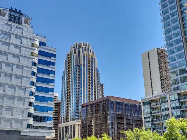 Condo for rent in Downtown Commercial Core, Calgary