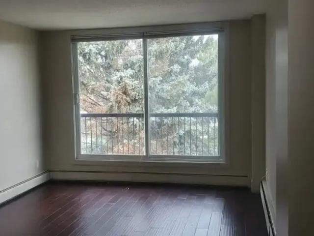 Condo for rent in Capitol Hill, Calgary