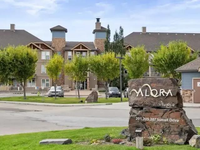 Condo for rent in Town of Cochrane, Alberta