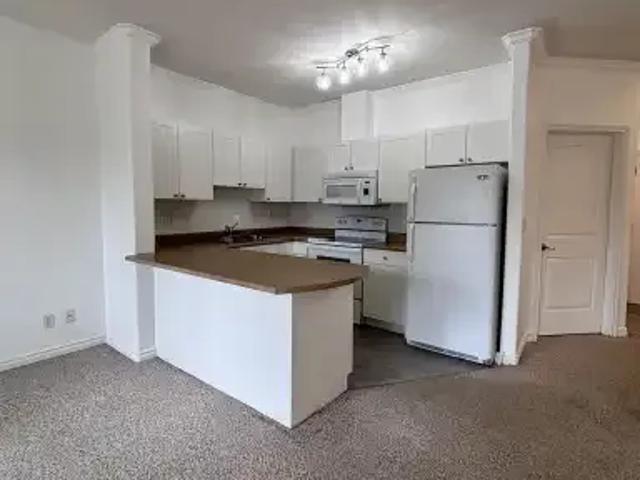 Condo for rent in Wedgewood, Alberta