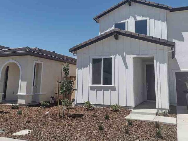 Condo for rent in Roseville, California