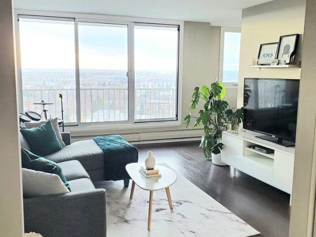 Condo for rent in Edmonton, Wedgewood