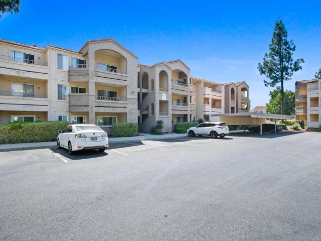 Condo for rent in Corona, California