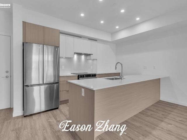 Condo for rent in Surrey, British Columbia