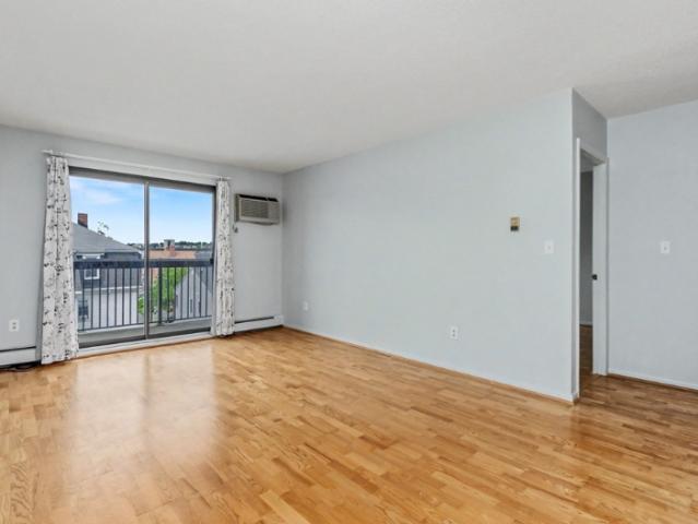 Condo for rent in Auburndale, Massachusetts